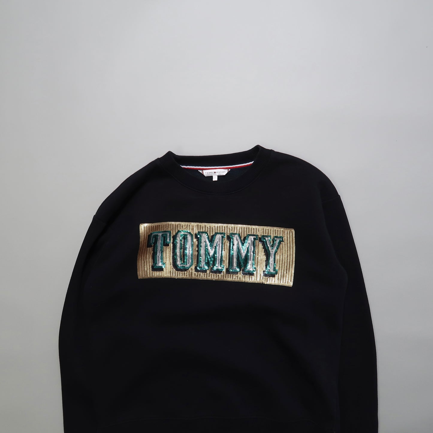 Tommy H womens sweater