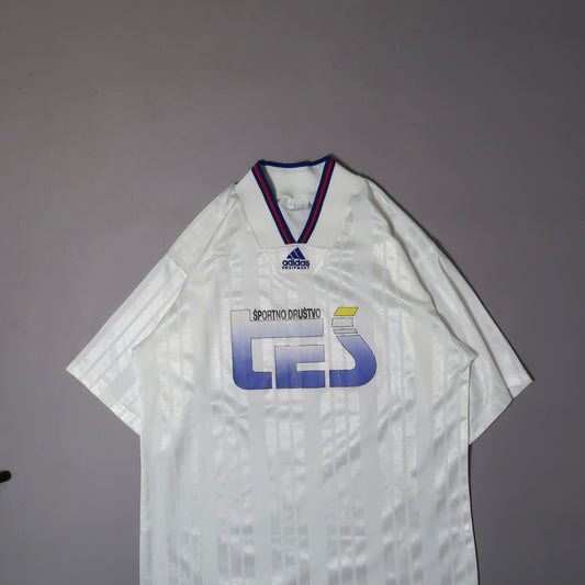 Adidas vintage tshirt