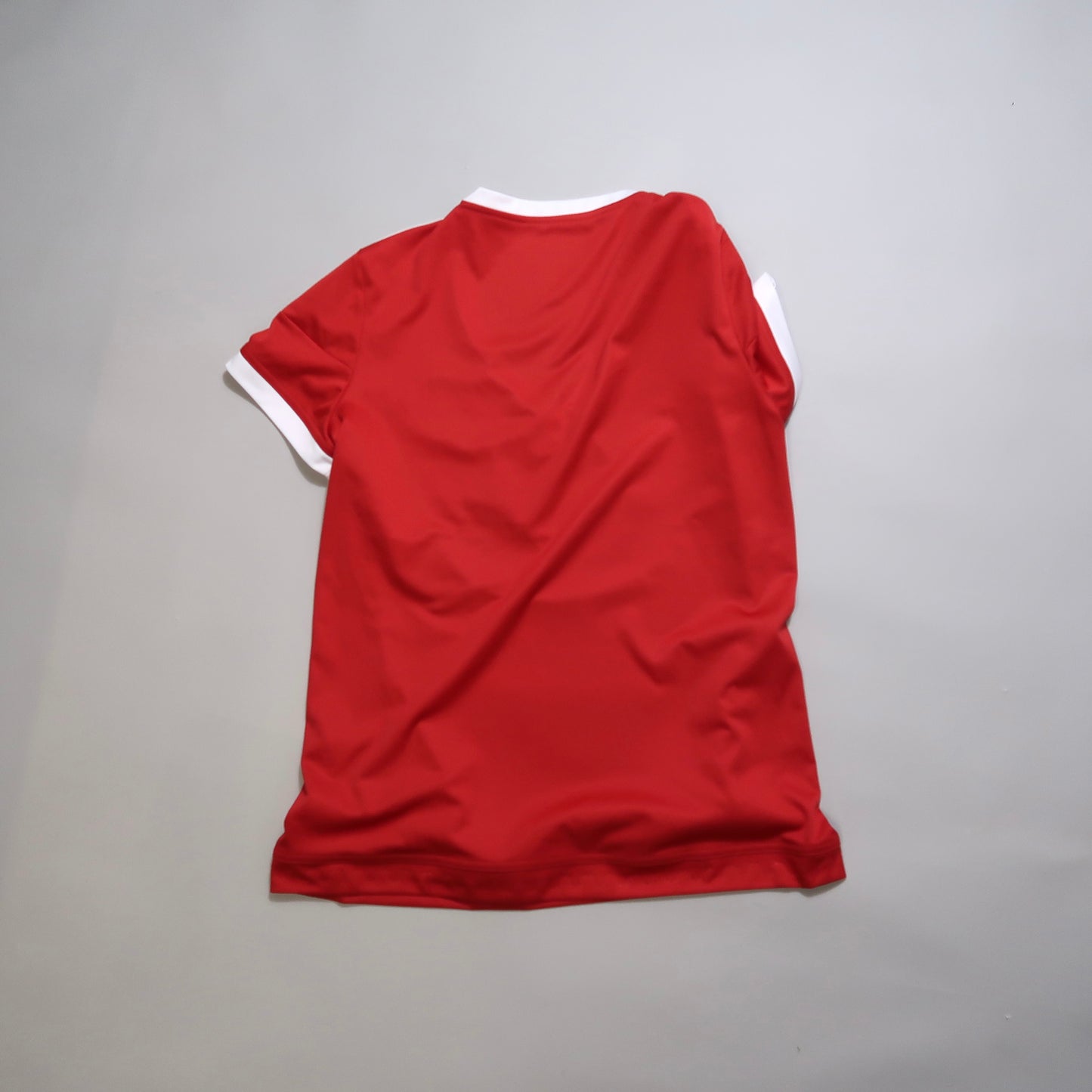 Man Utd women's jersey