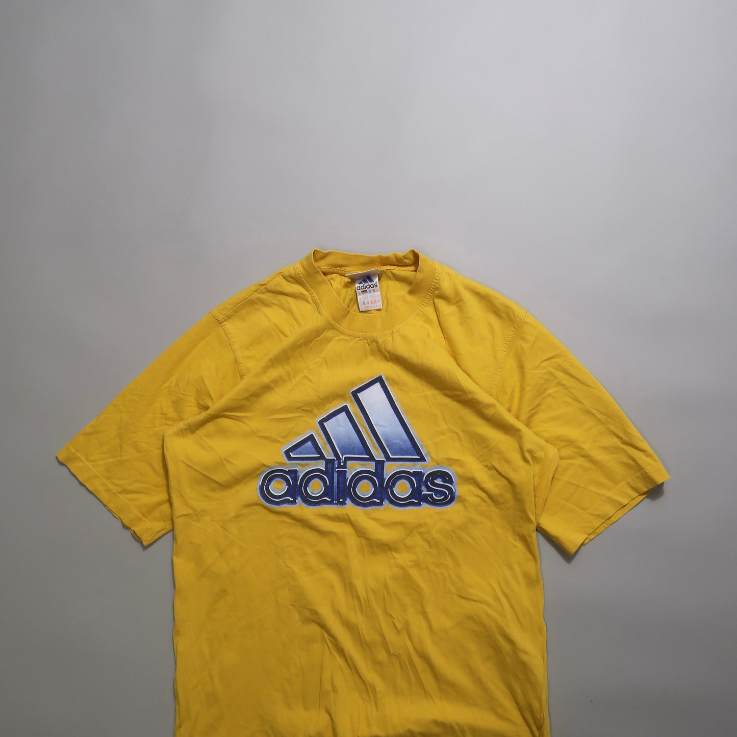 Vintage Adidas tshirt