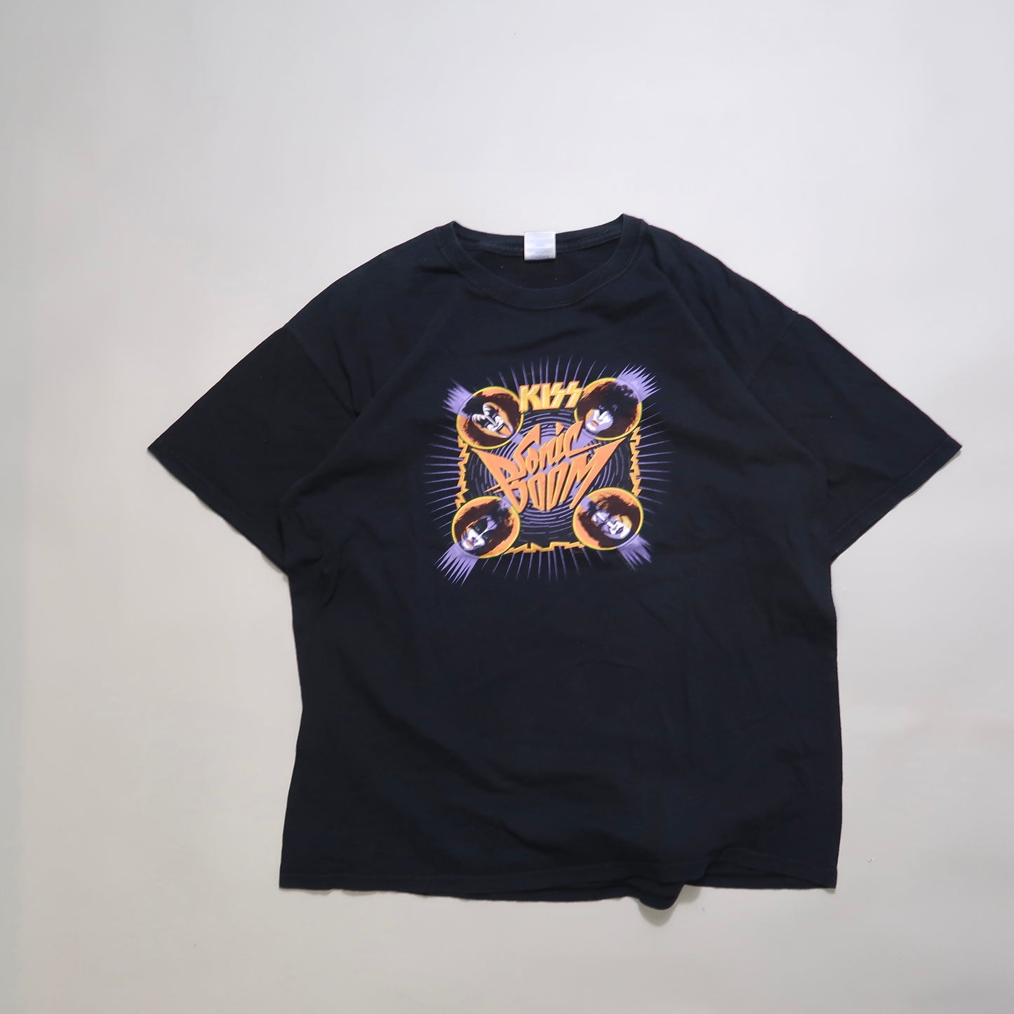 Kiss tshirt