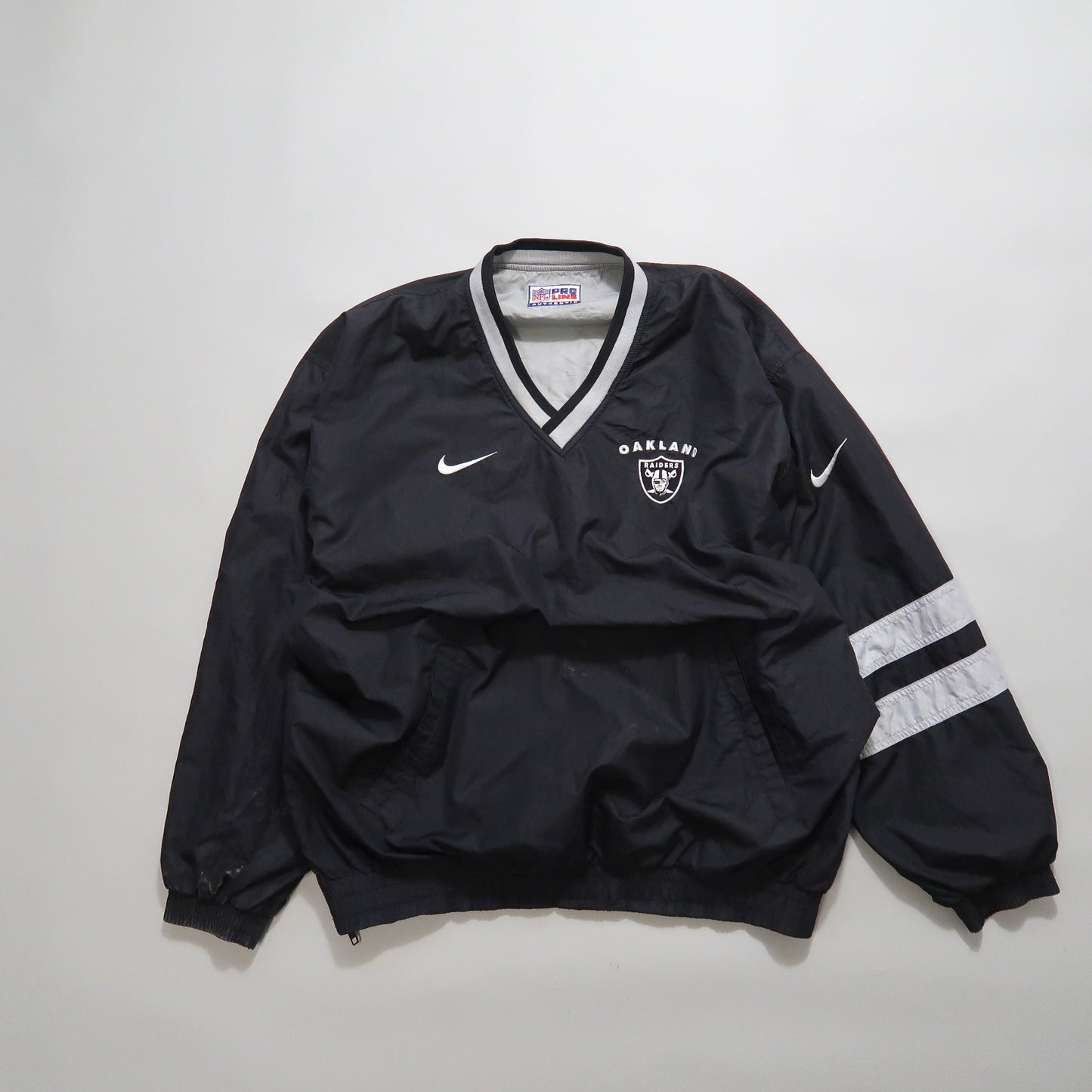 Xhaketë sportive Nike me zinxhir të plotë