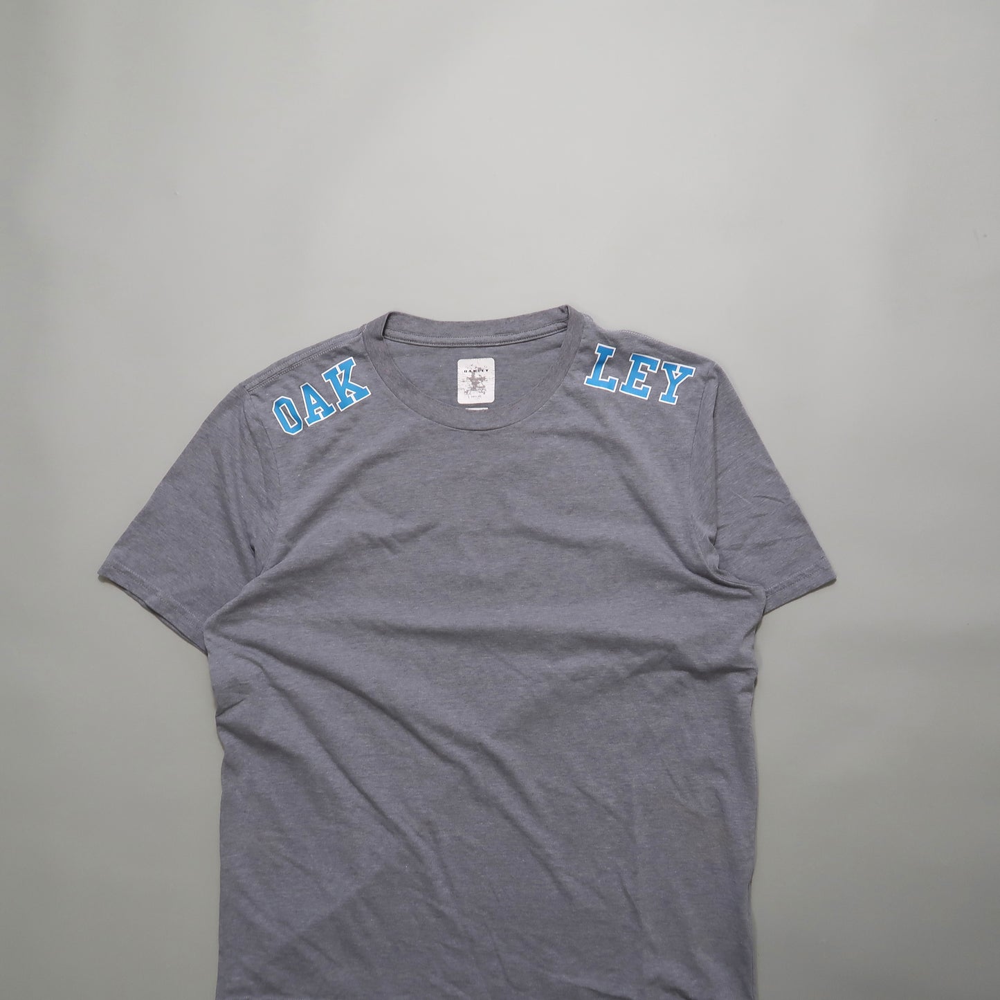 Oakley tshirt