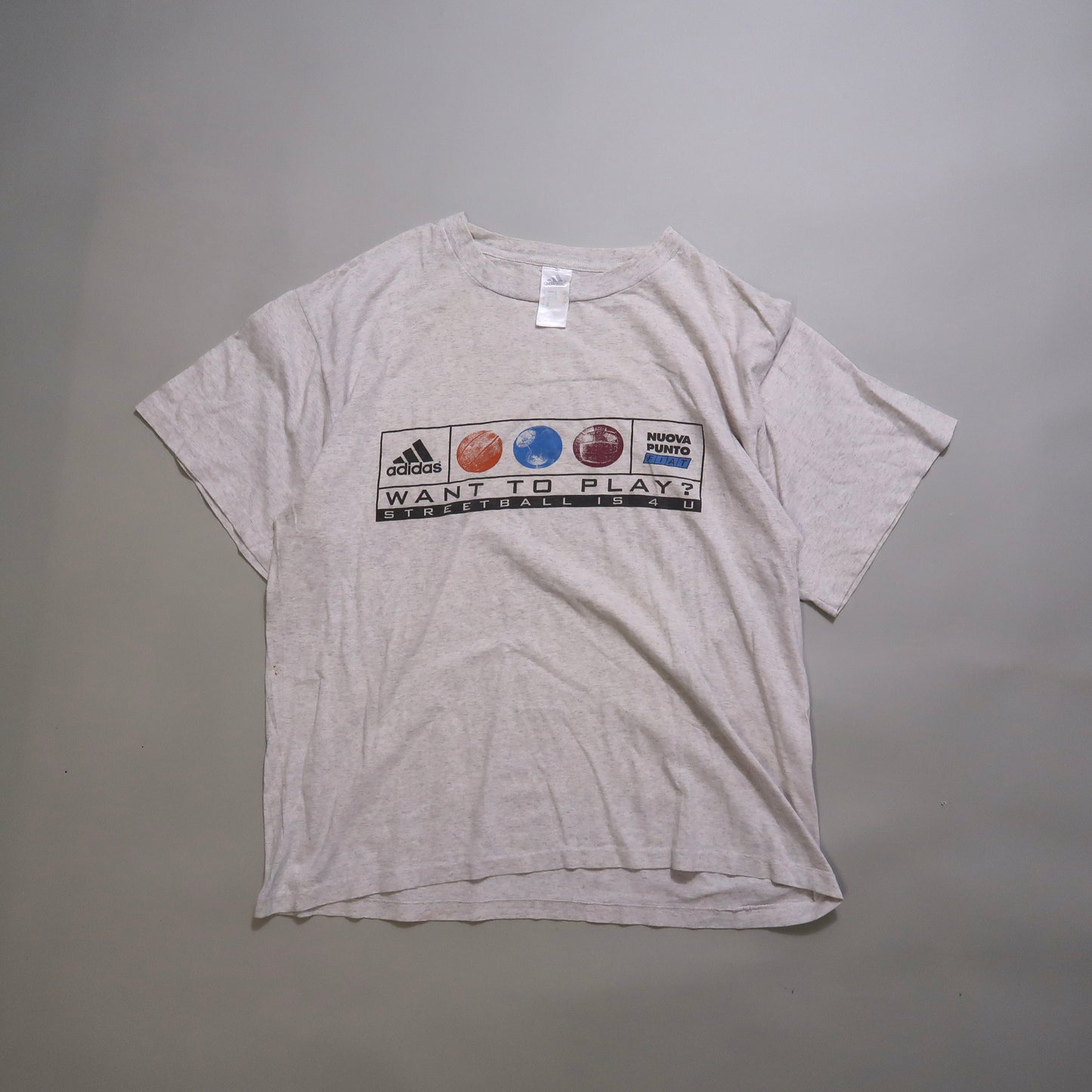 Adidas vintage tshirt