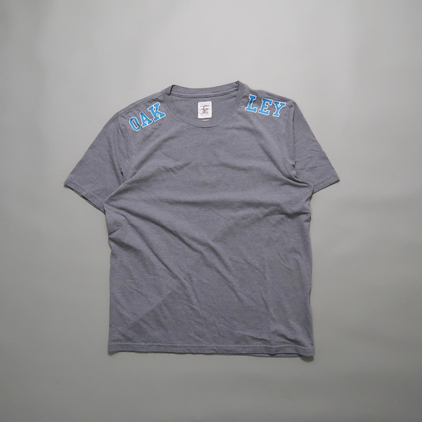 Oakley tshirt