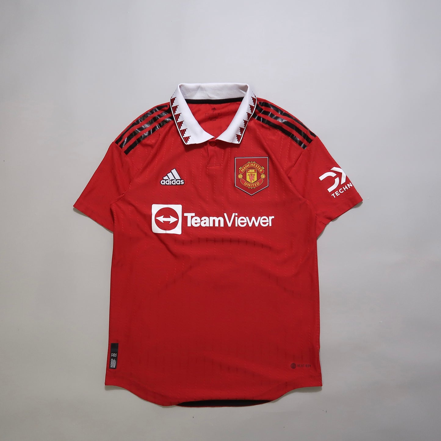 Man Utd 2022/23 jersey