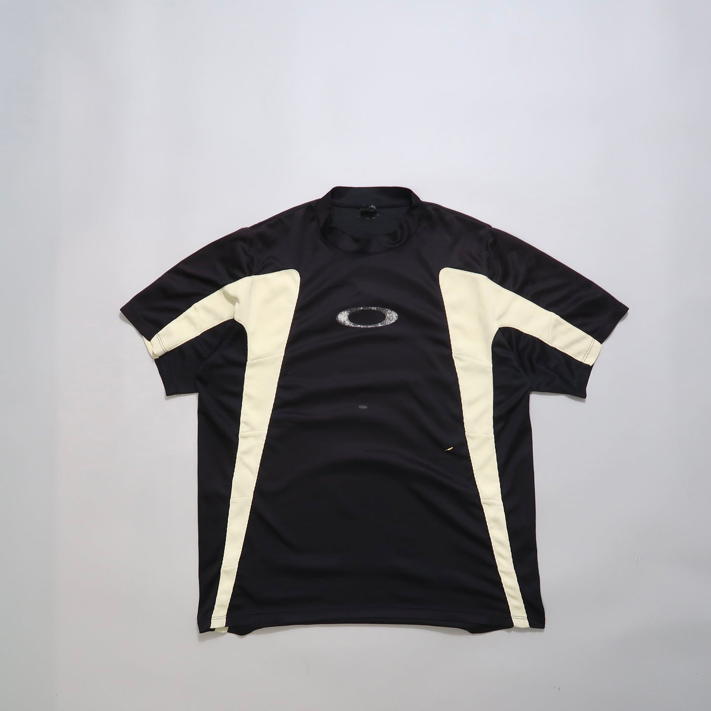 Oakley Tshirt