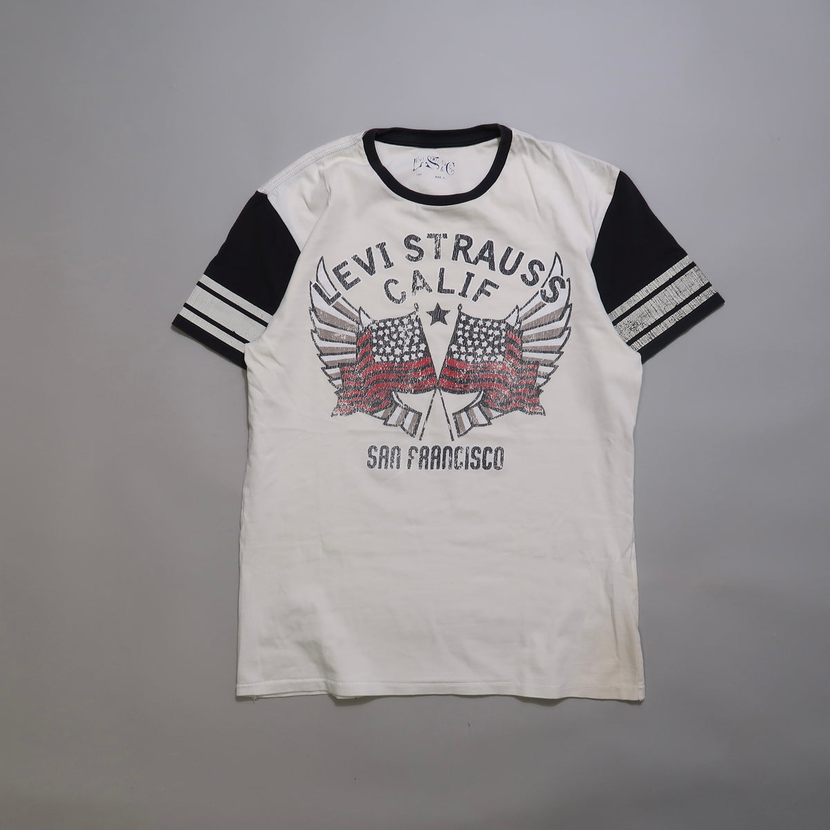 Levis tshirt