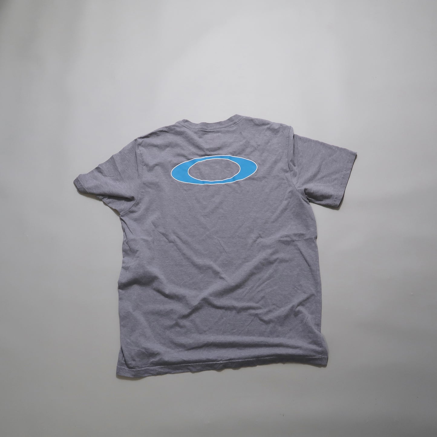 Oakley tshirt