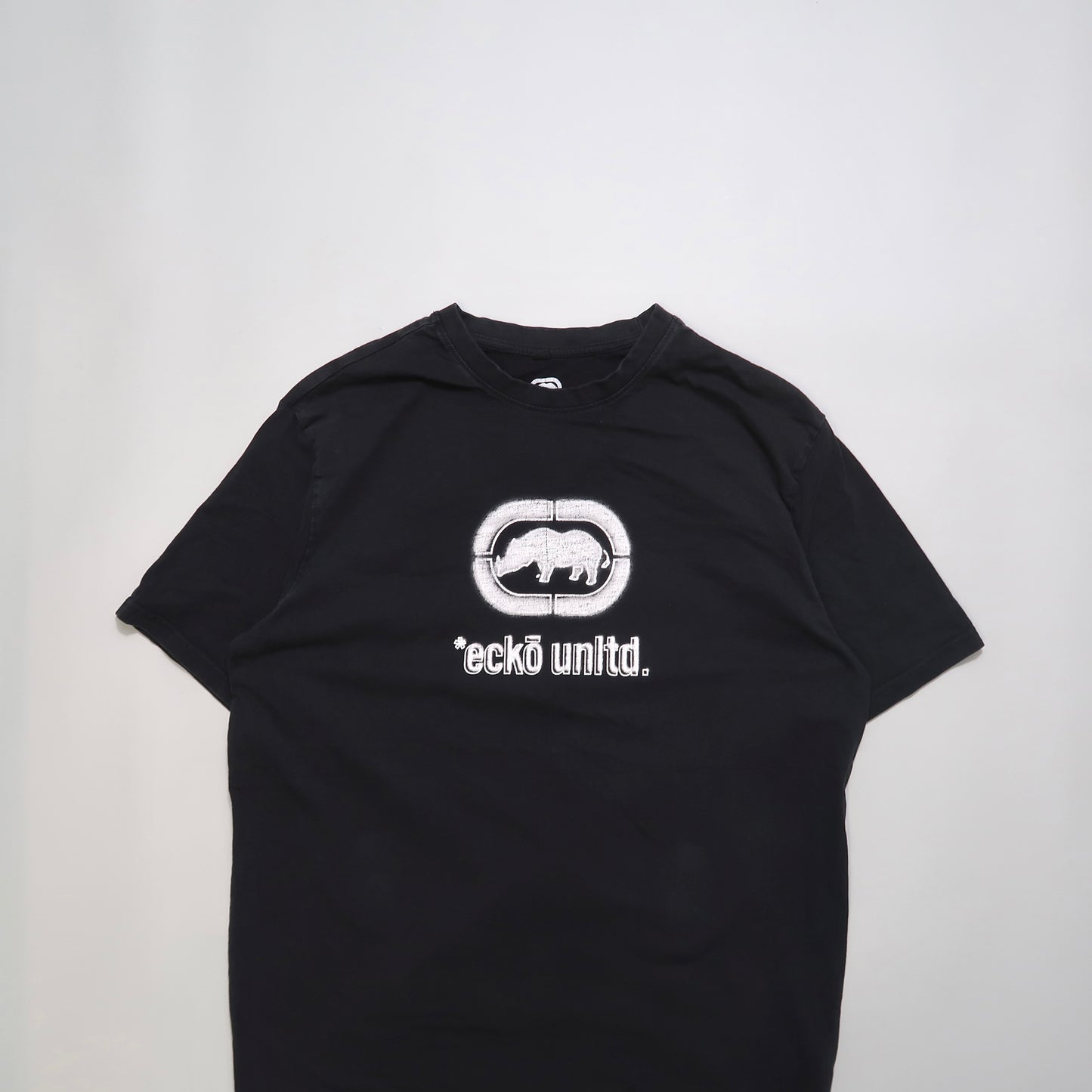 Ecko Unltd tshirt