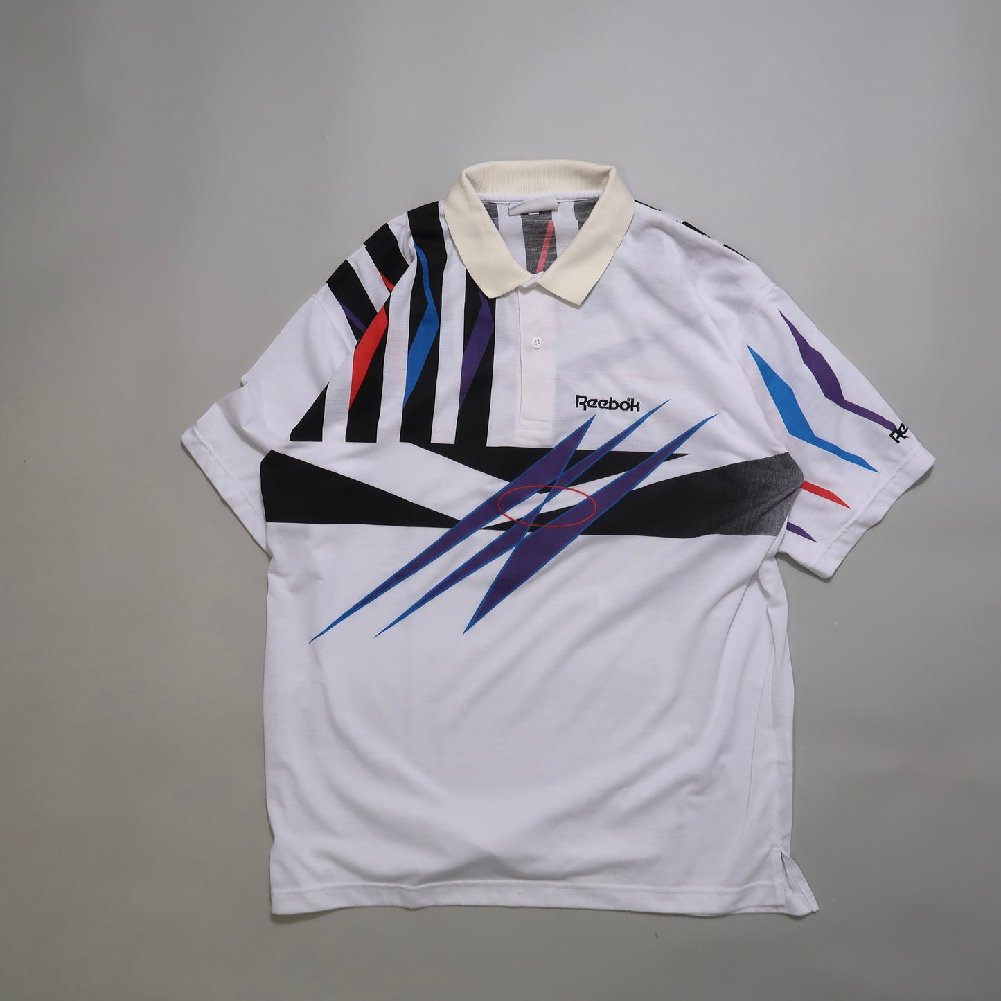 Reebok vintage tshirt