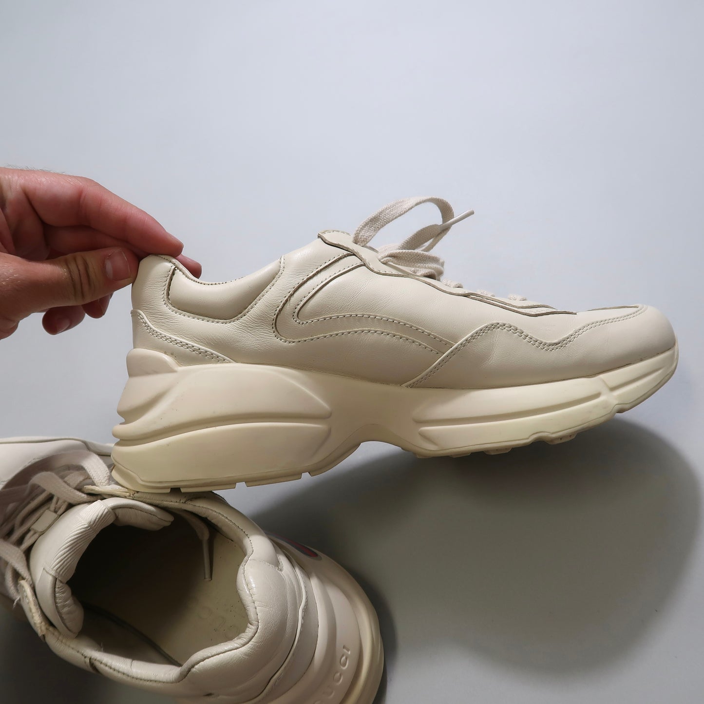 G ucci sneakers