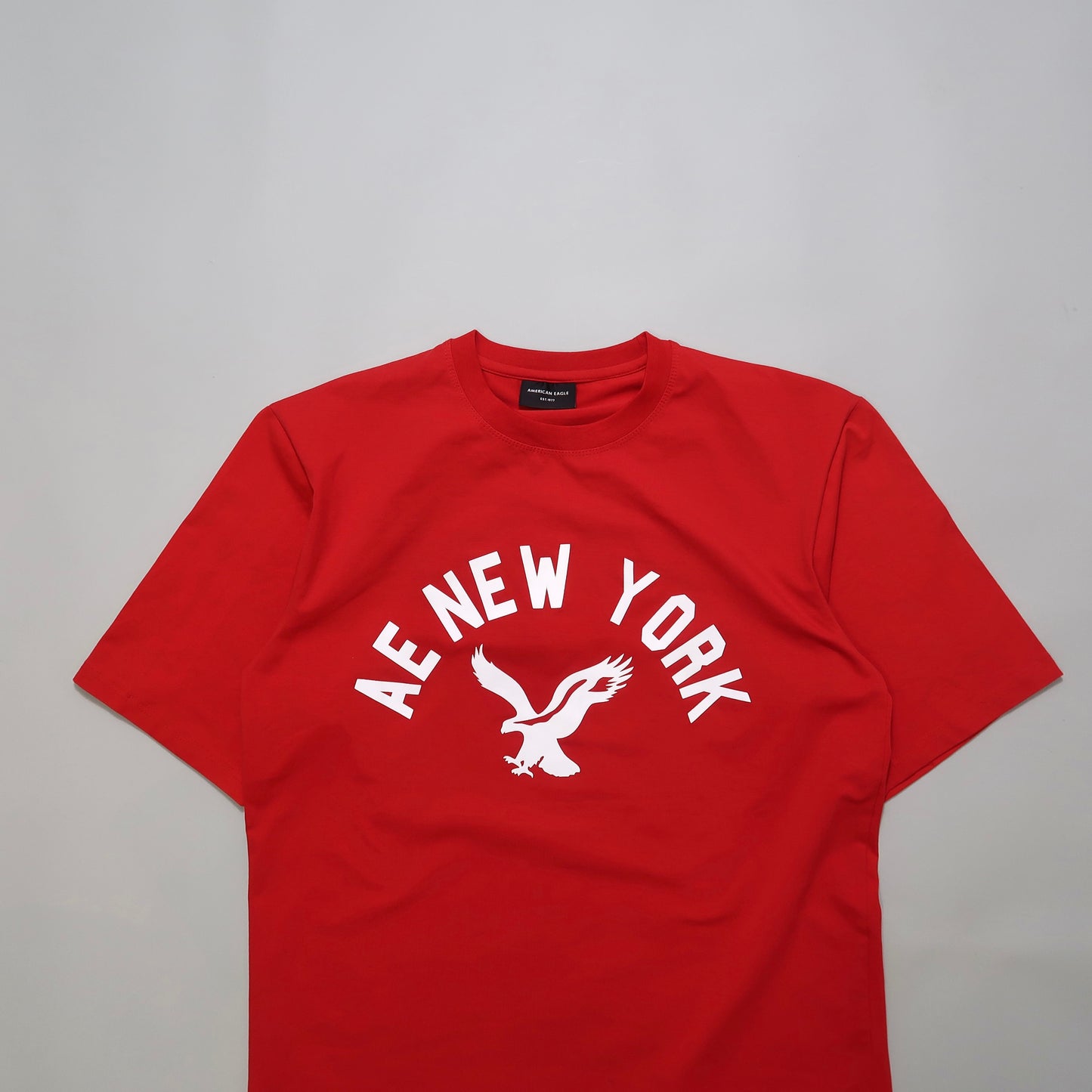 American Eagle tshirt