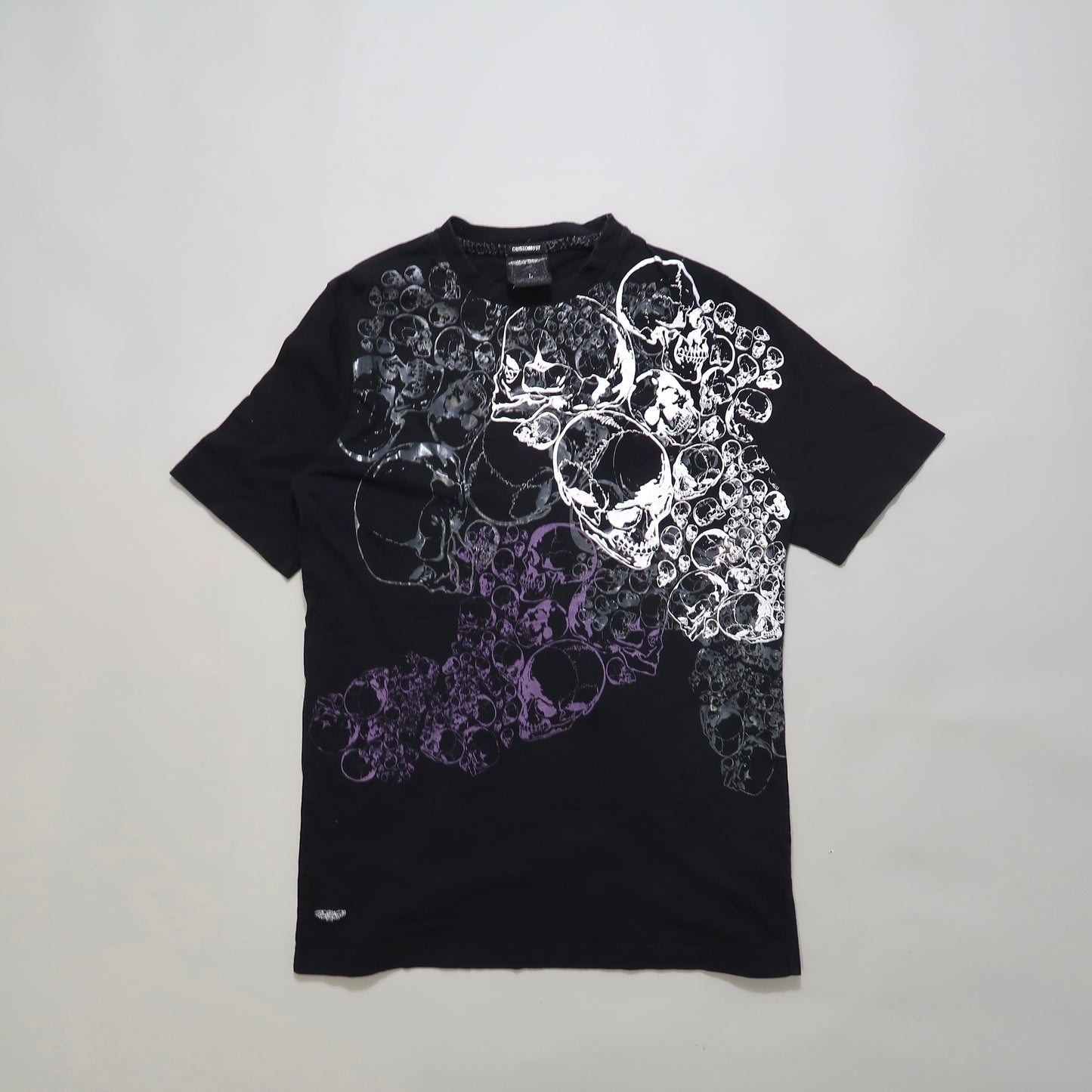 Rocawear tshirt (damage attached)