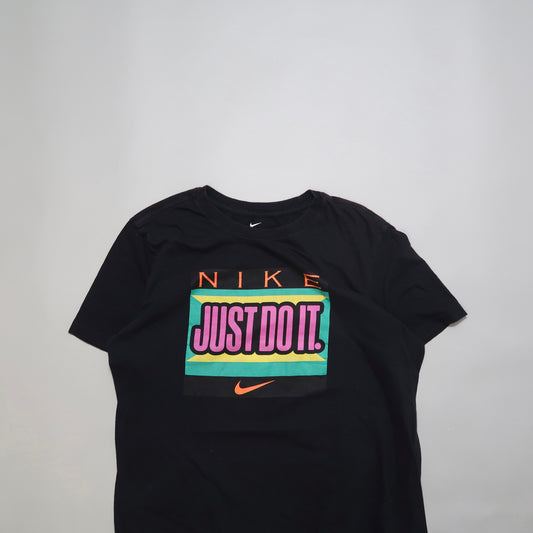 Nike tshirt