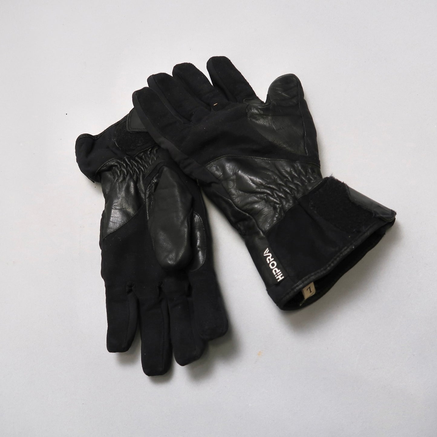 Motorcycle leather gloves