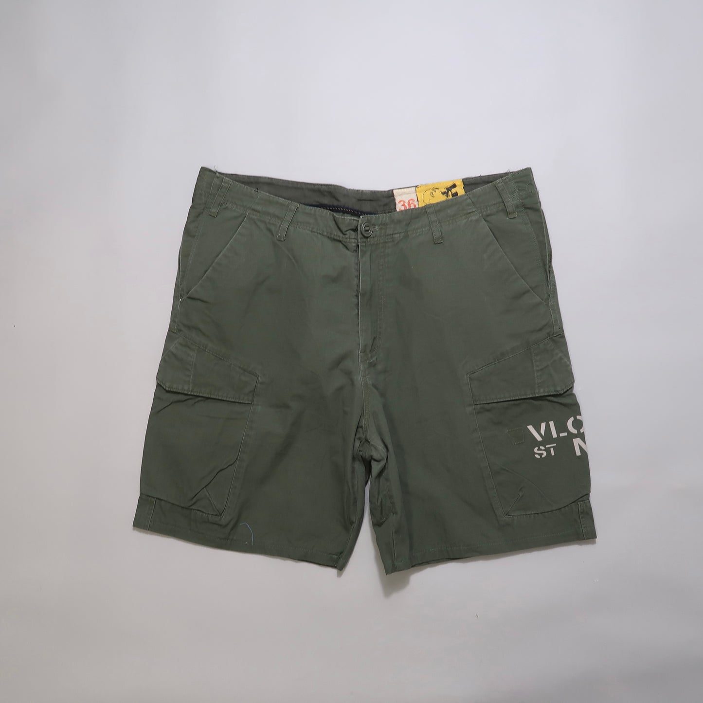 Volcom shorts