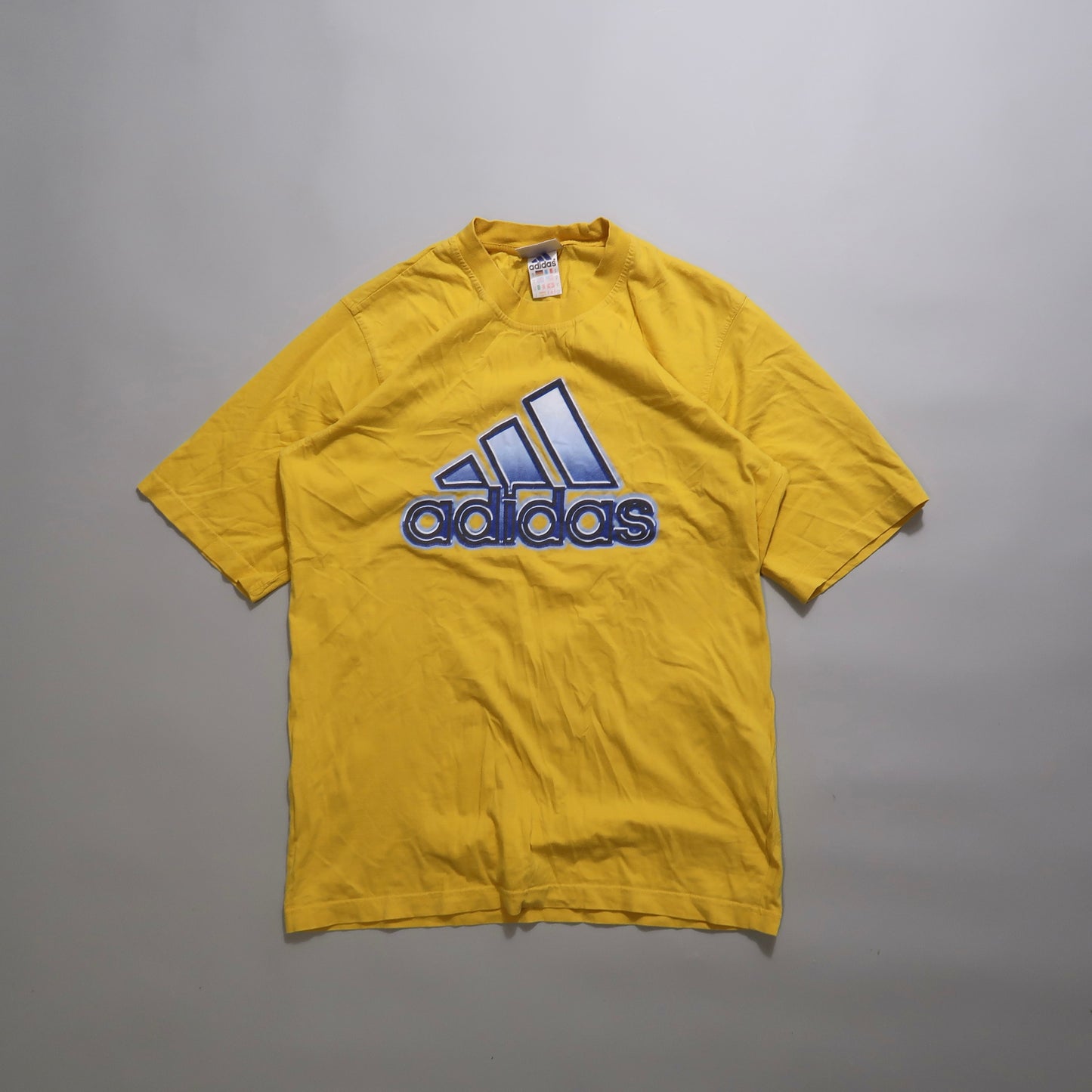 Vintage Adidas tshirt