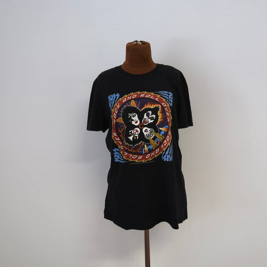 Kiss tshirt