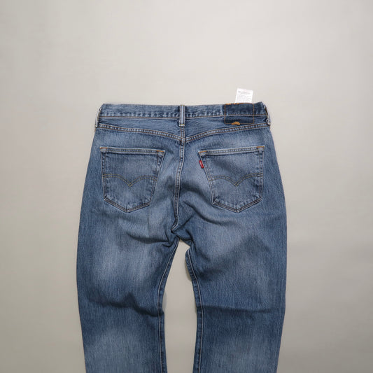 Levis jeans