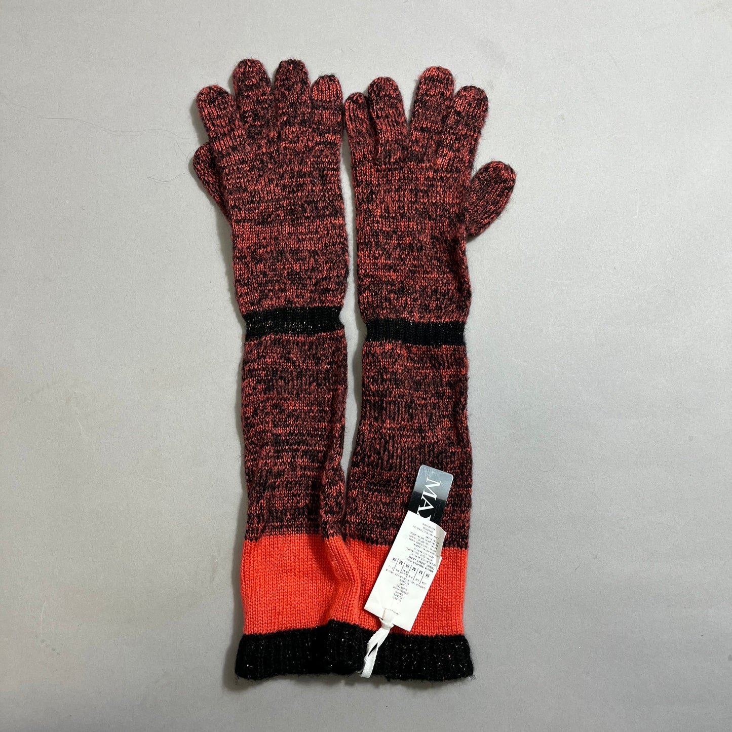 Max&Co gloves