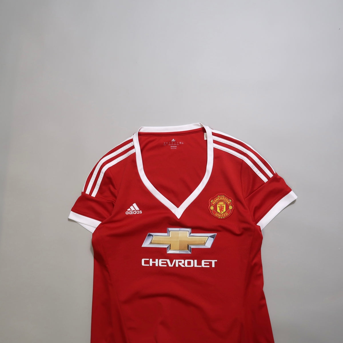 Man Utd women's jersey