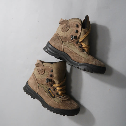 Salomon boots