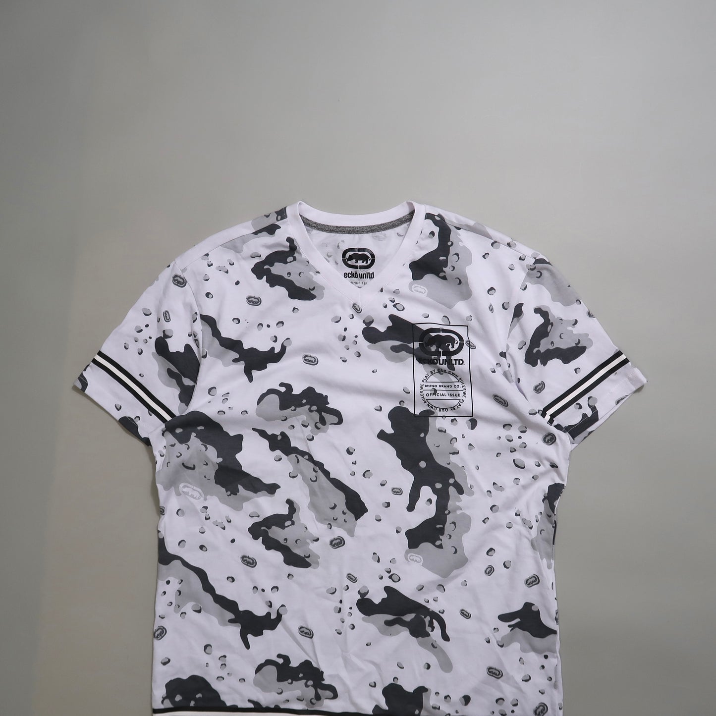 Ecko Unltd tshirt