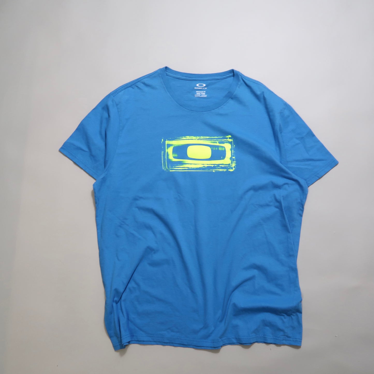 Oakley tshirt