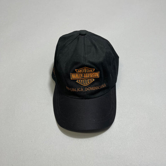 Black Harley-Davidson hat with nullRepublica Dominicananull text.