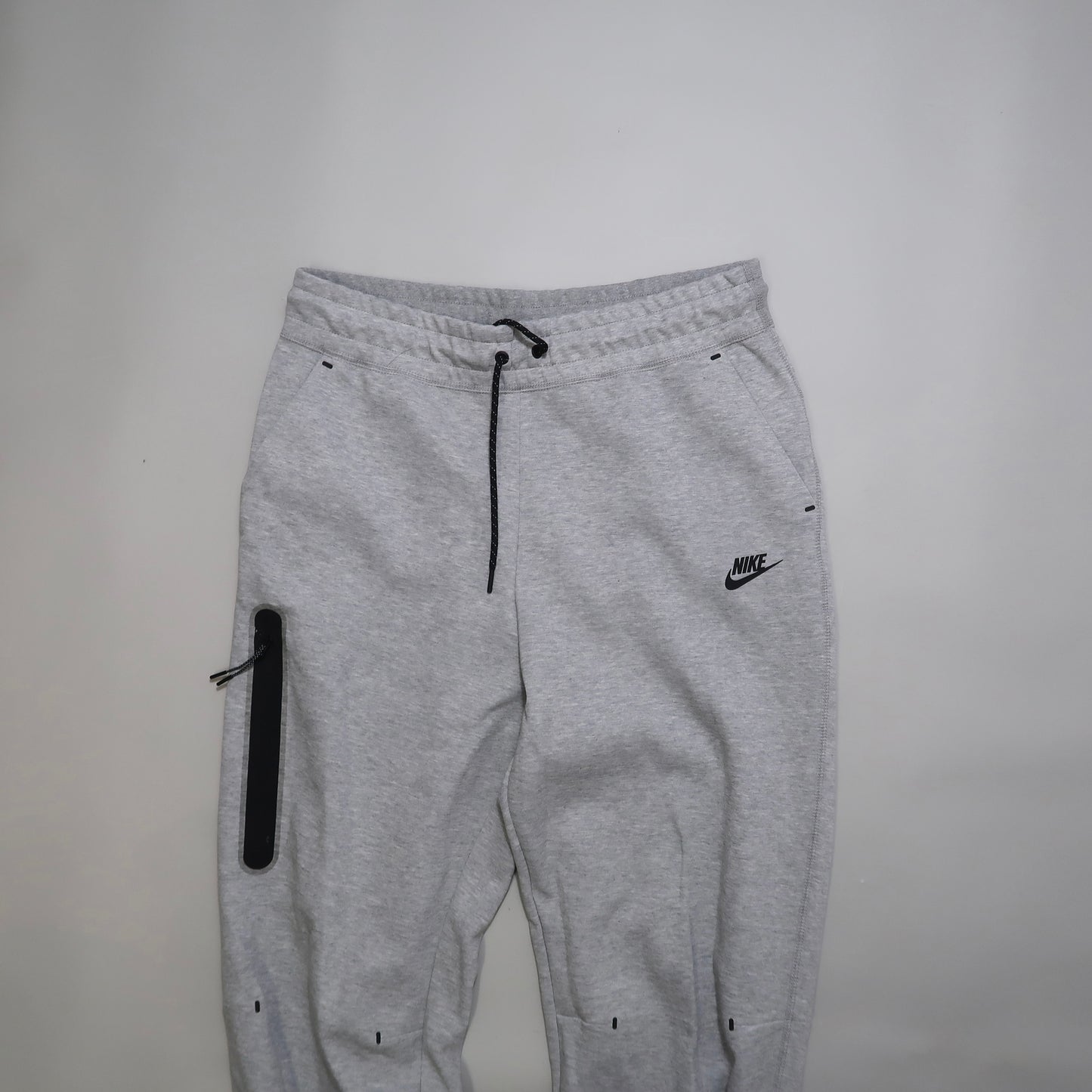 Nike tech joggers