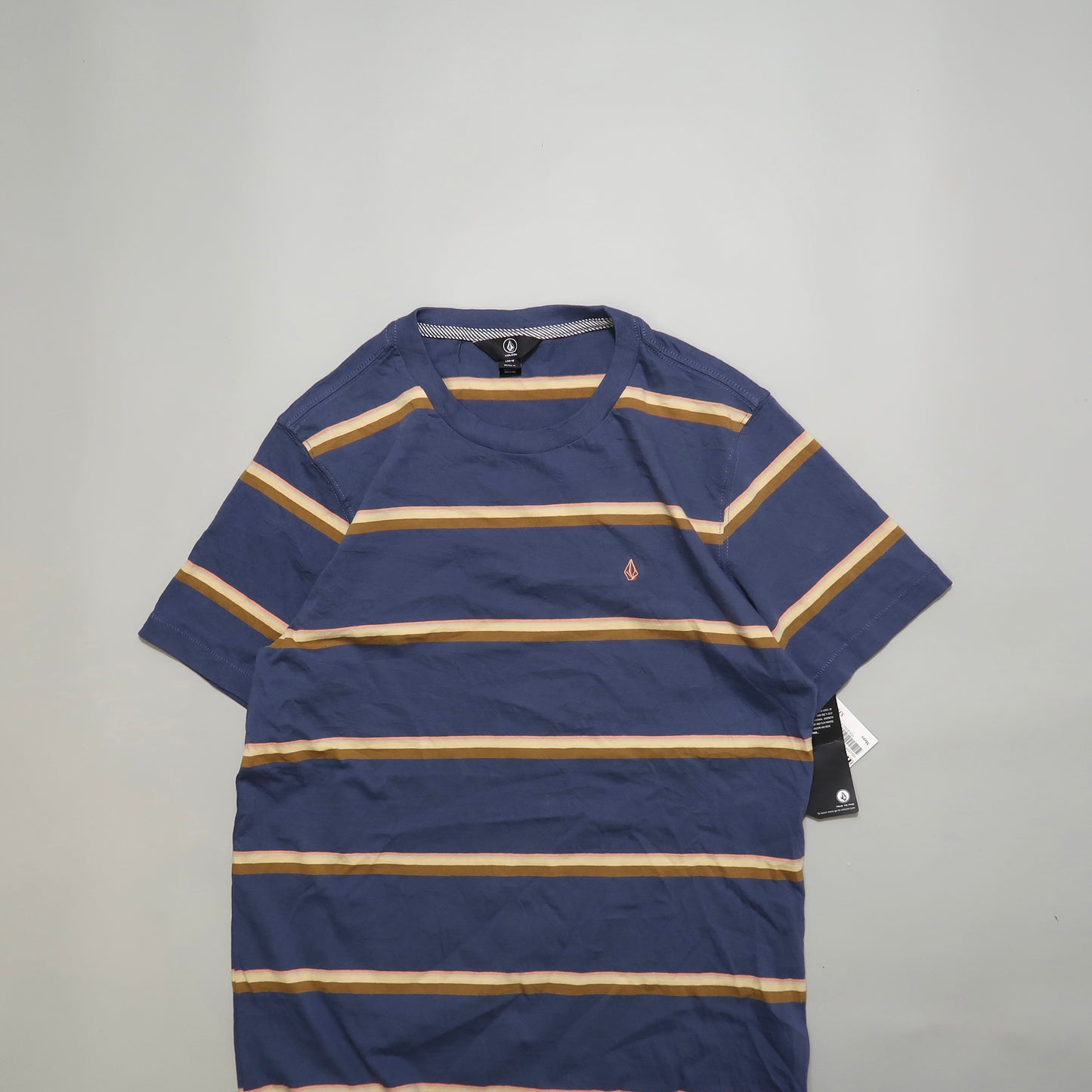 Volcom tshirt