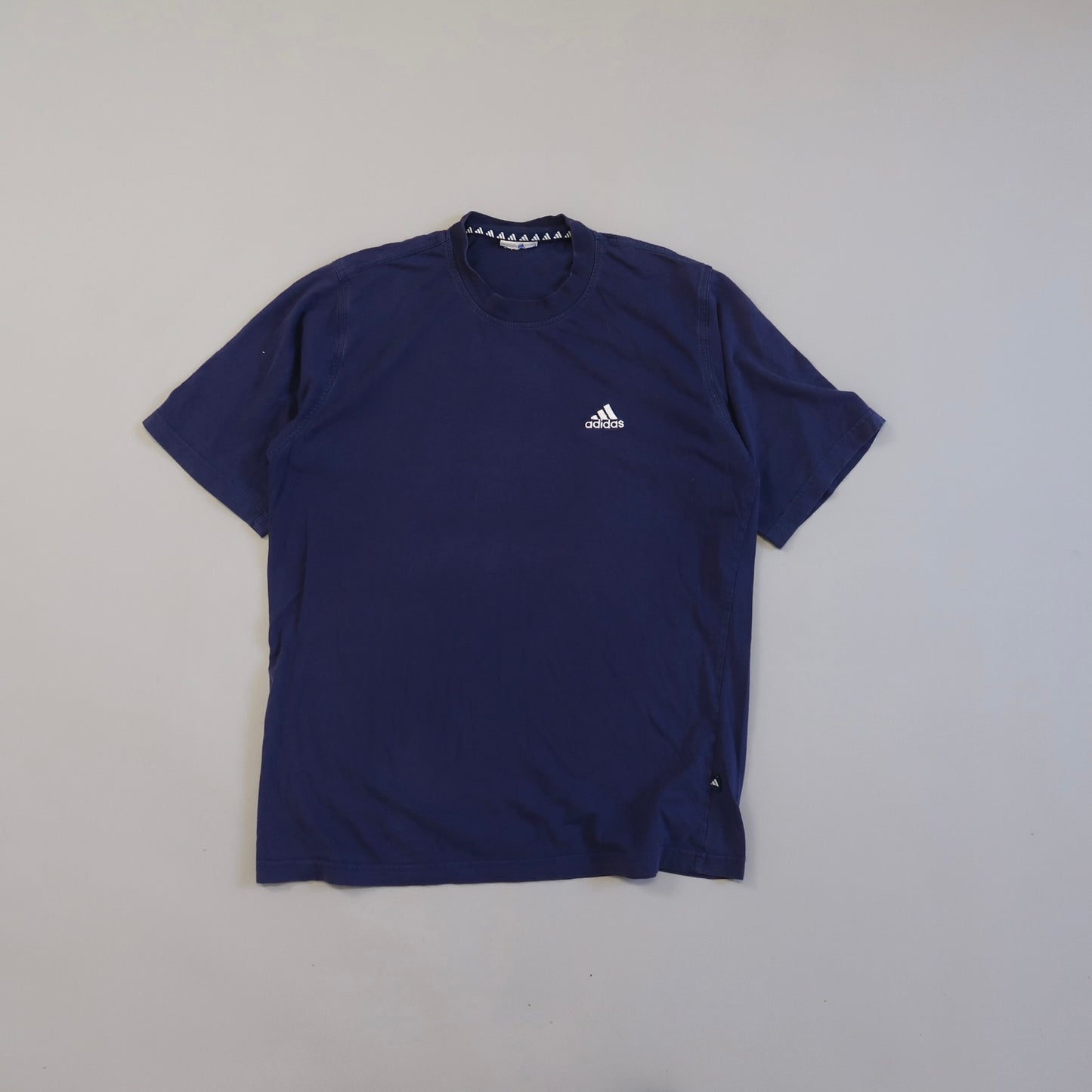 Adidas t shirt