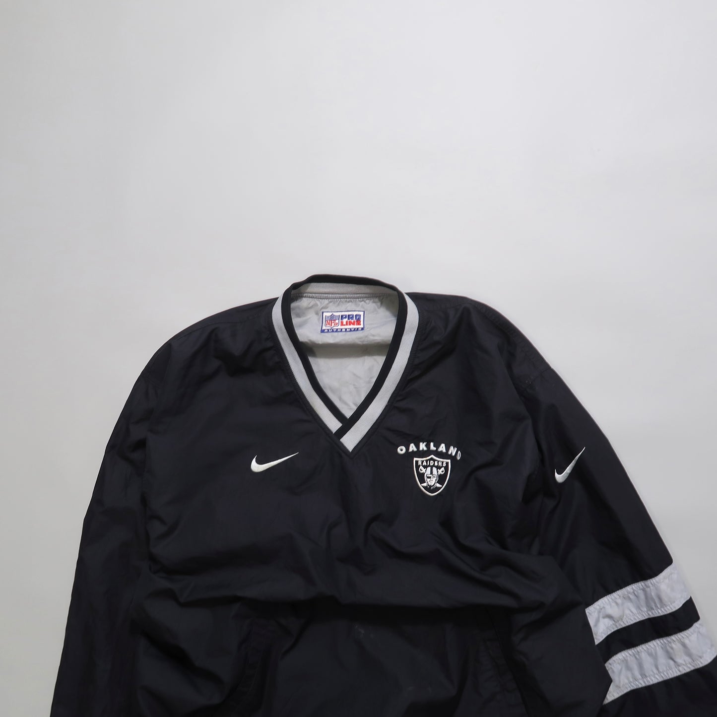 Xhaketë sportive Nike me zinxhir të plotë