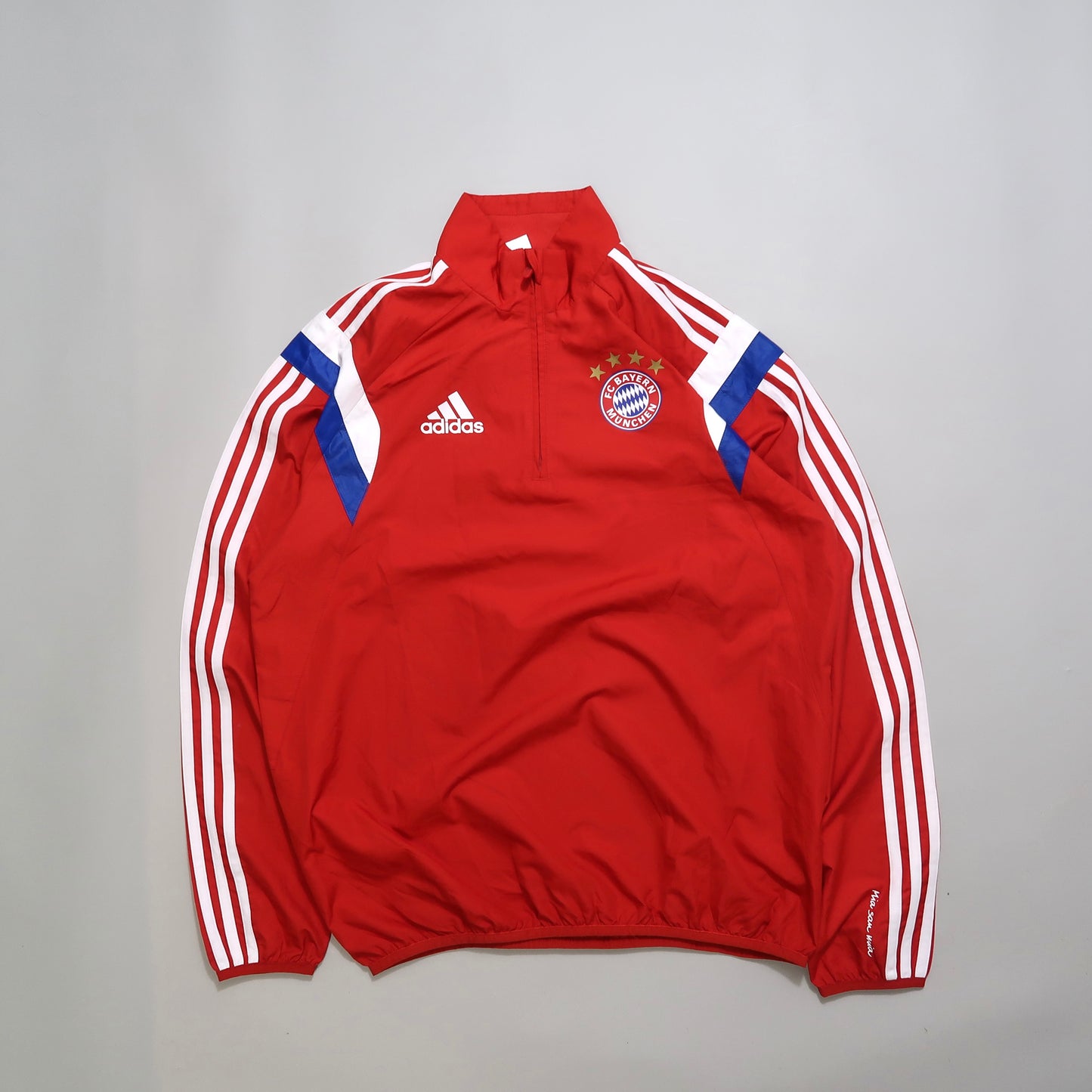 Adidas Bayern overhead windbreaker