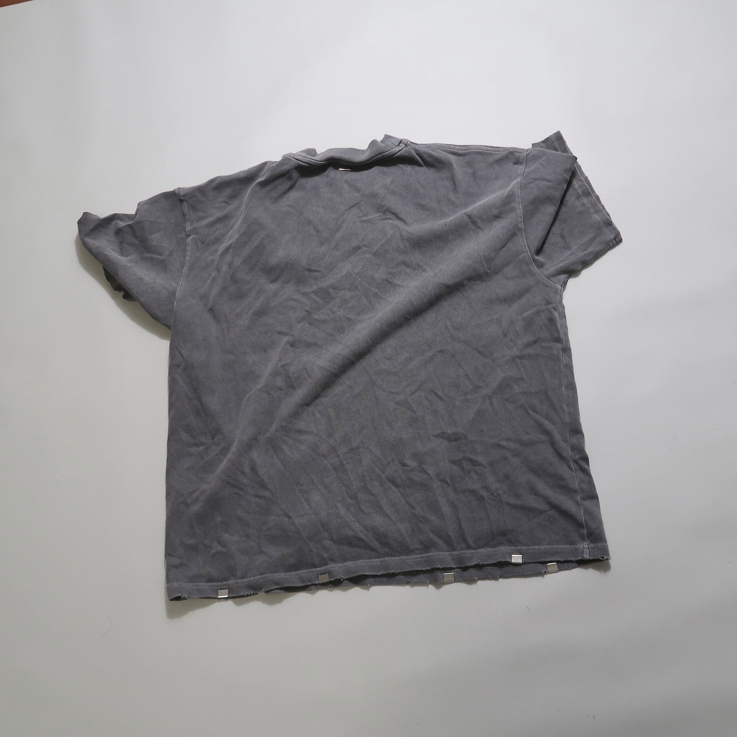 Осумдесет и пет маица