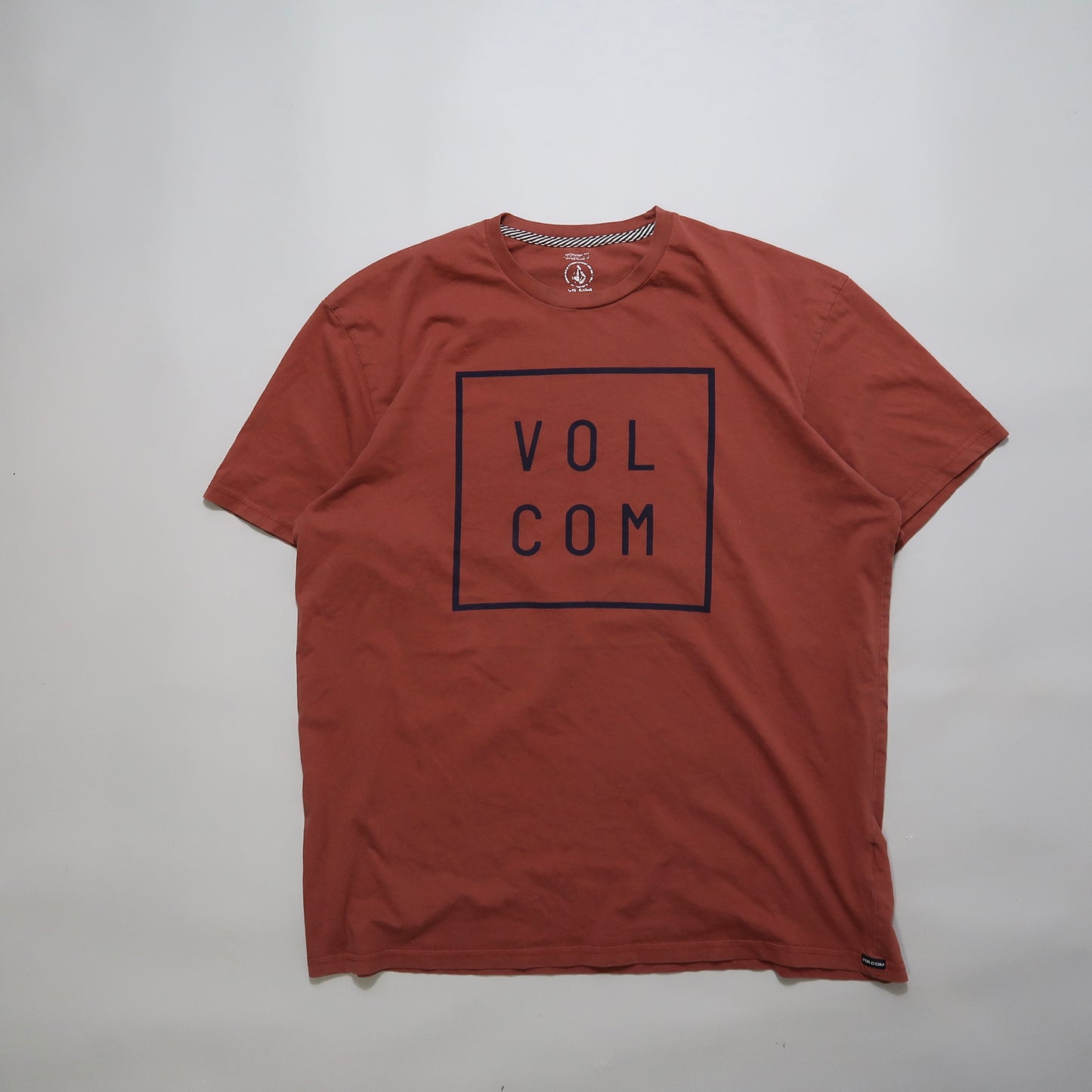Volcom tshirt