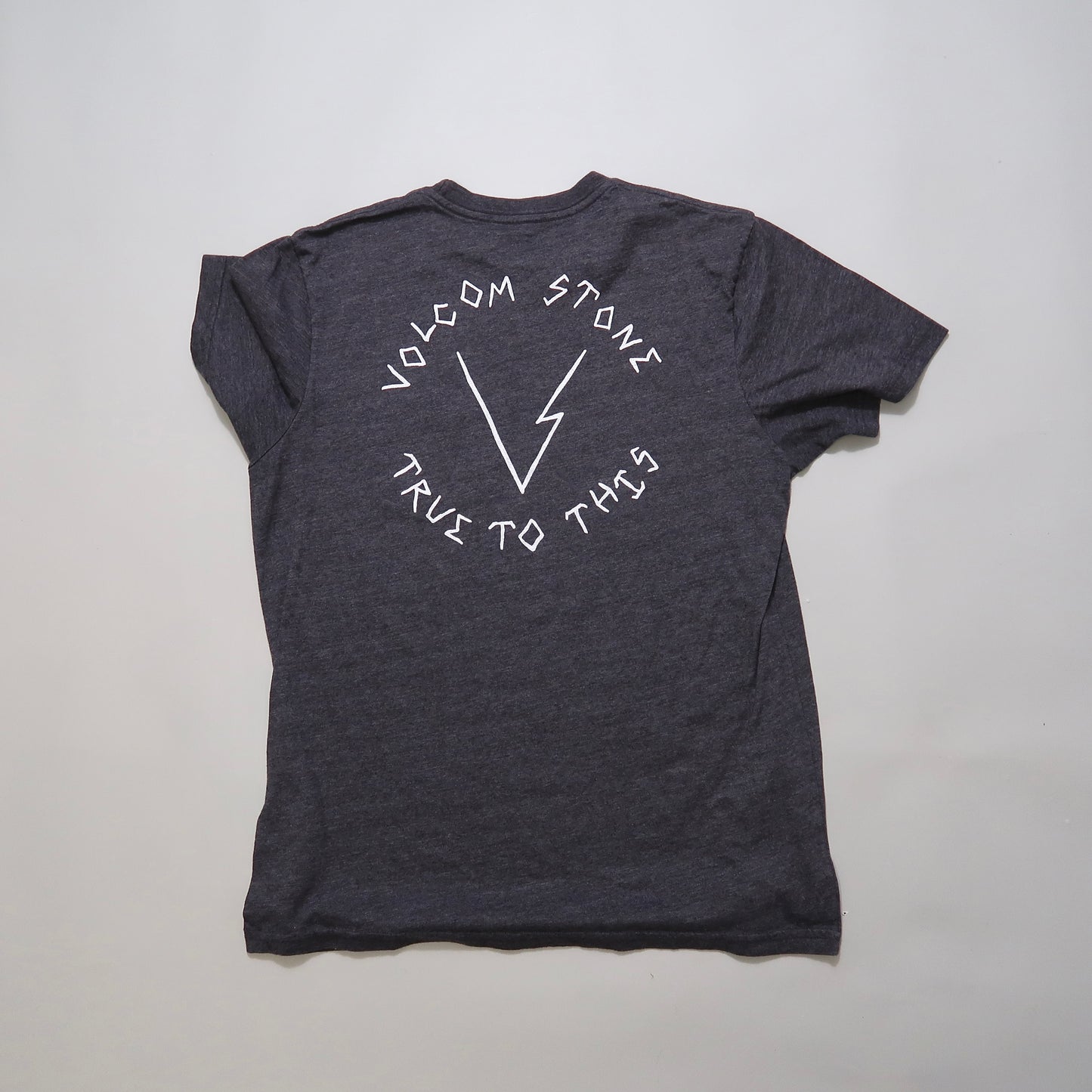 Volcom tshirt