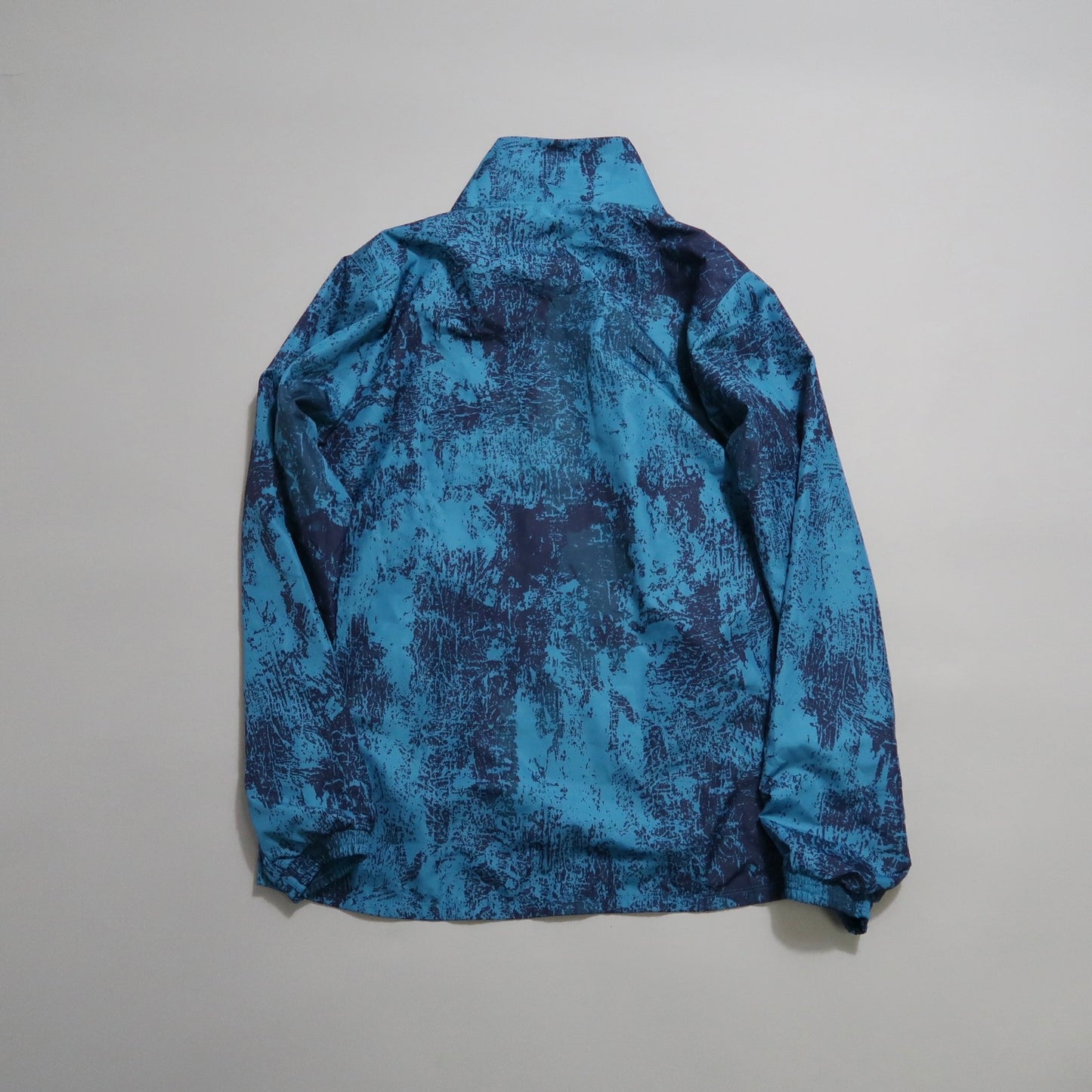 Under Armor women's windbreaker