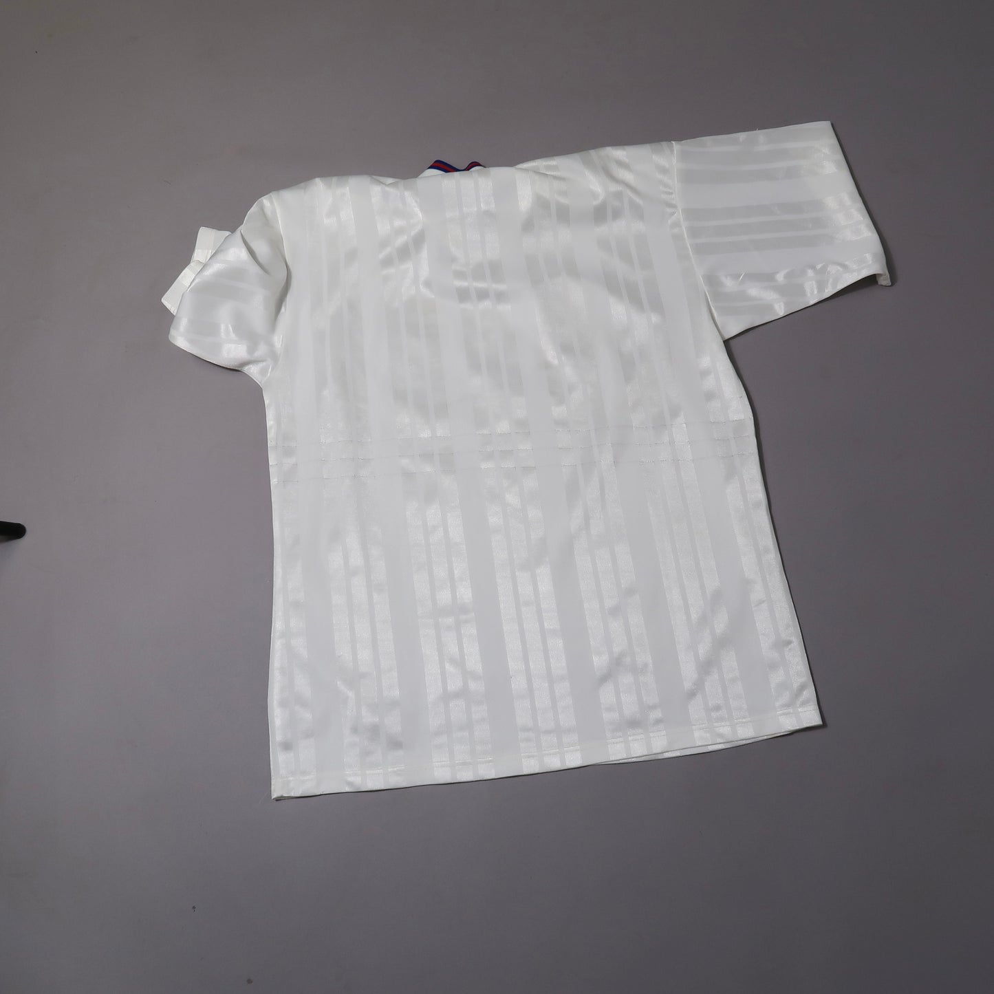 Adidas vintage tshirt