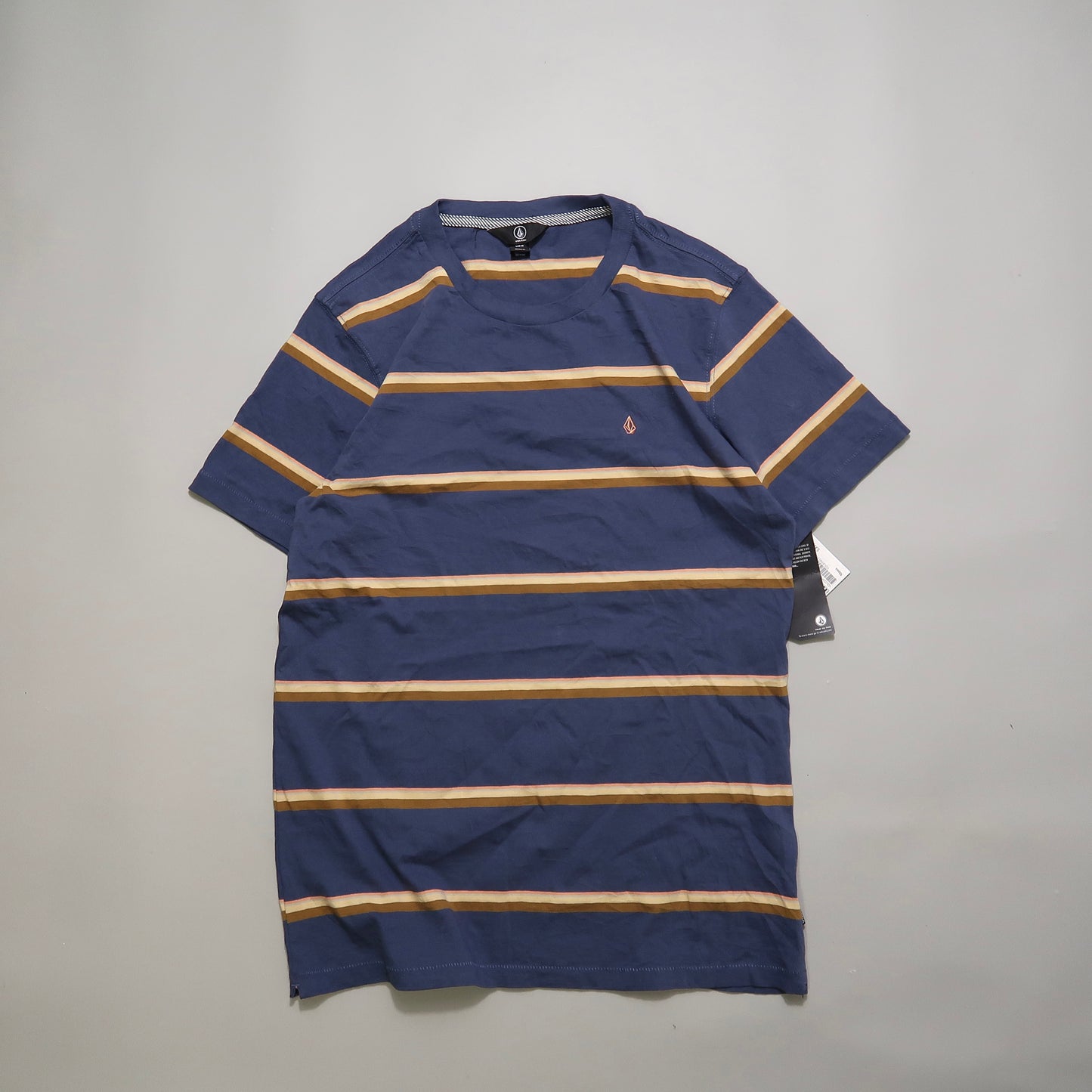Volcom tshirt