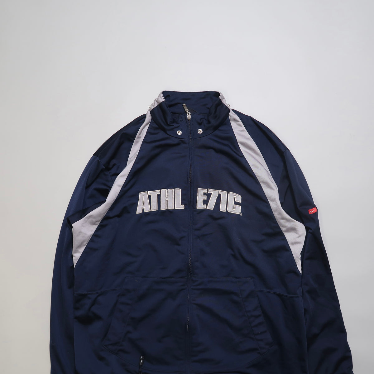 Nike trackjacket (damage attached)