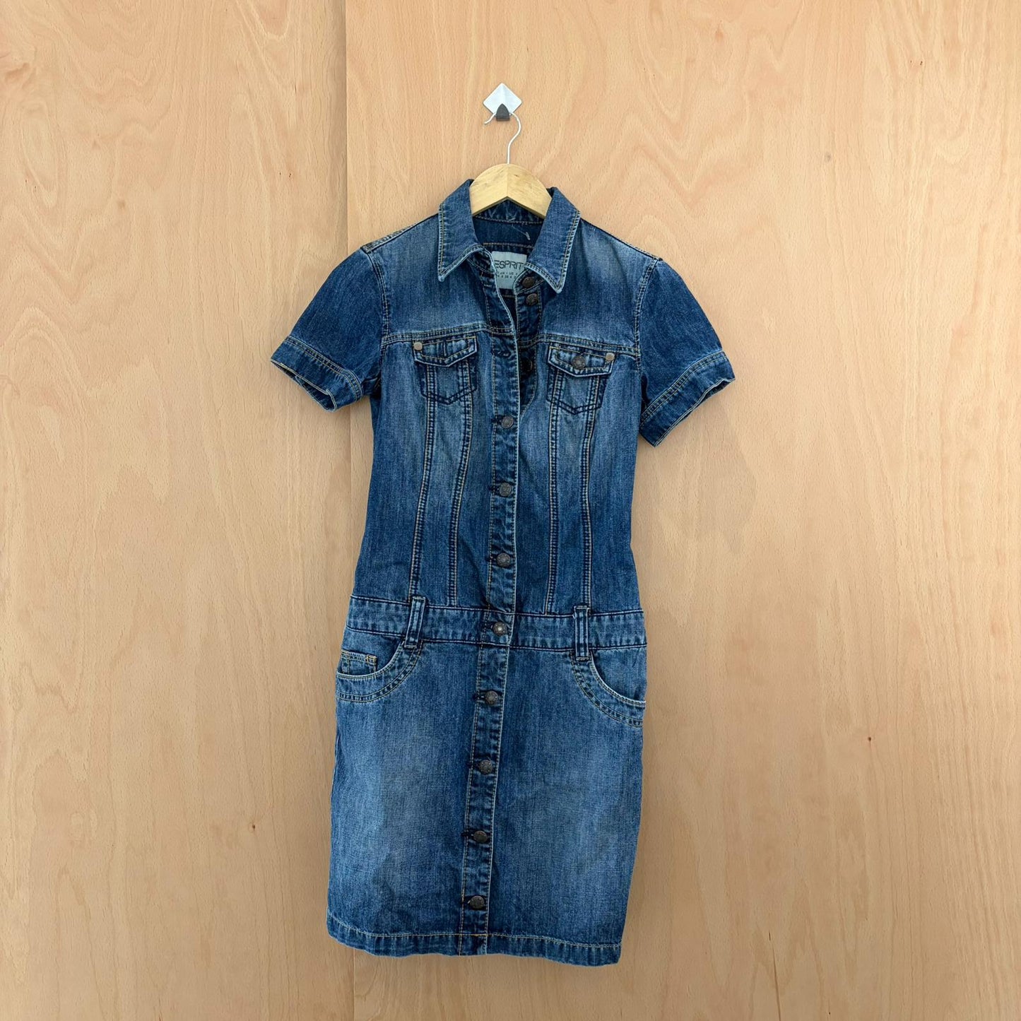 Women's dress