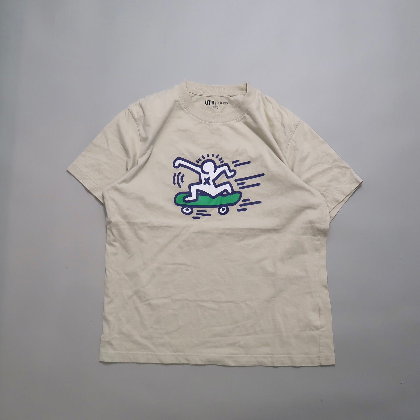Uniqlo tshirt