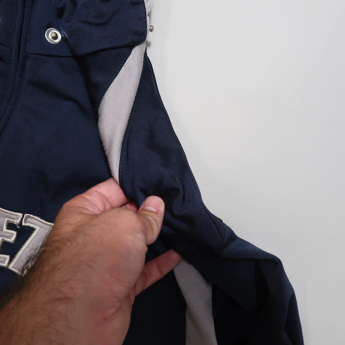 Nike trackjacket (damage attached)