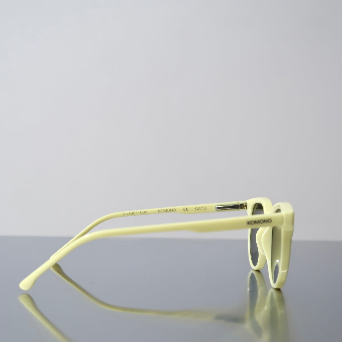 Komono Francis JR butter sunglasses