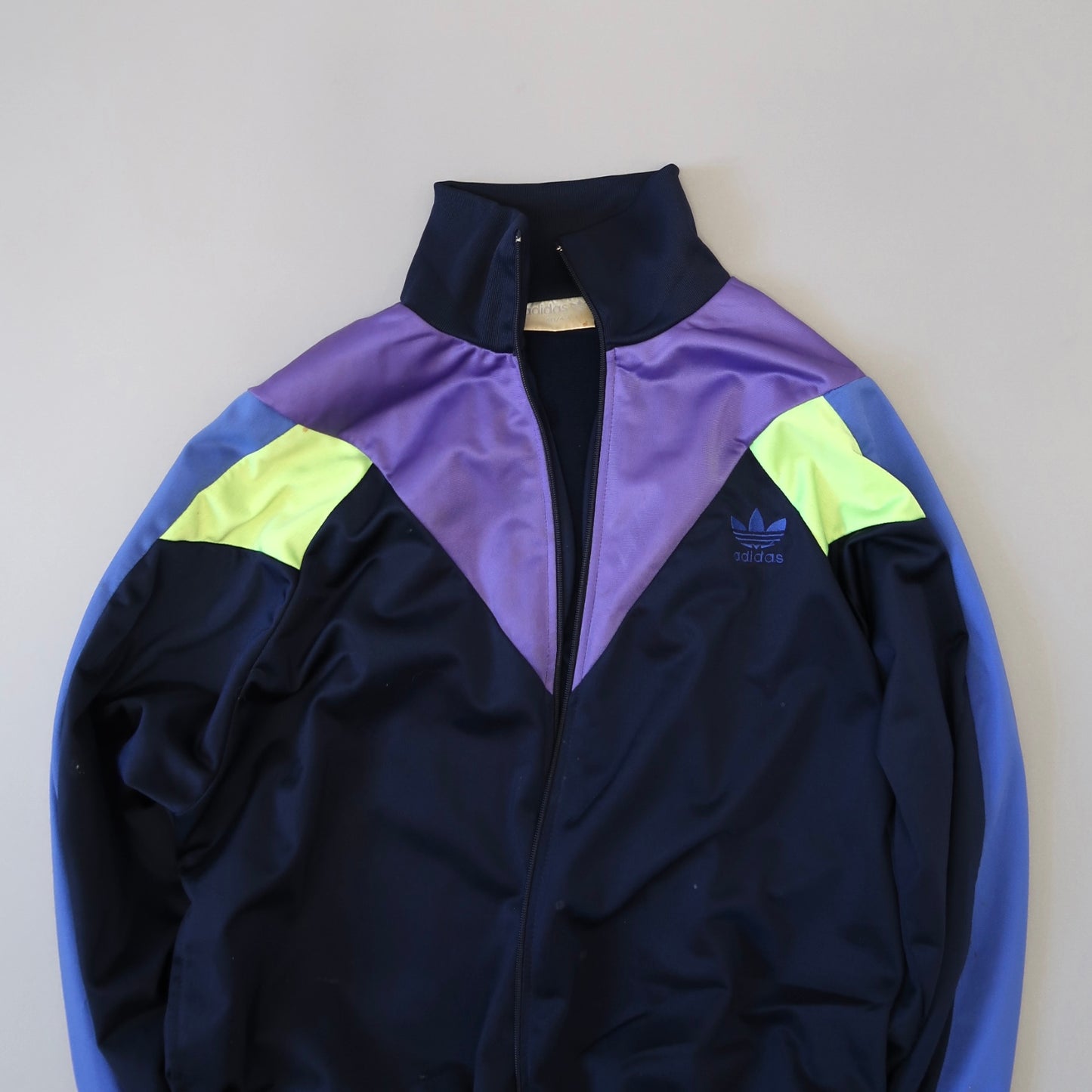 Vintage Adidas trackjacket