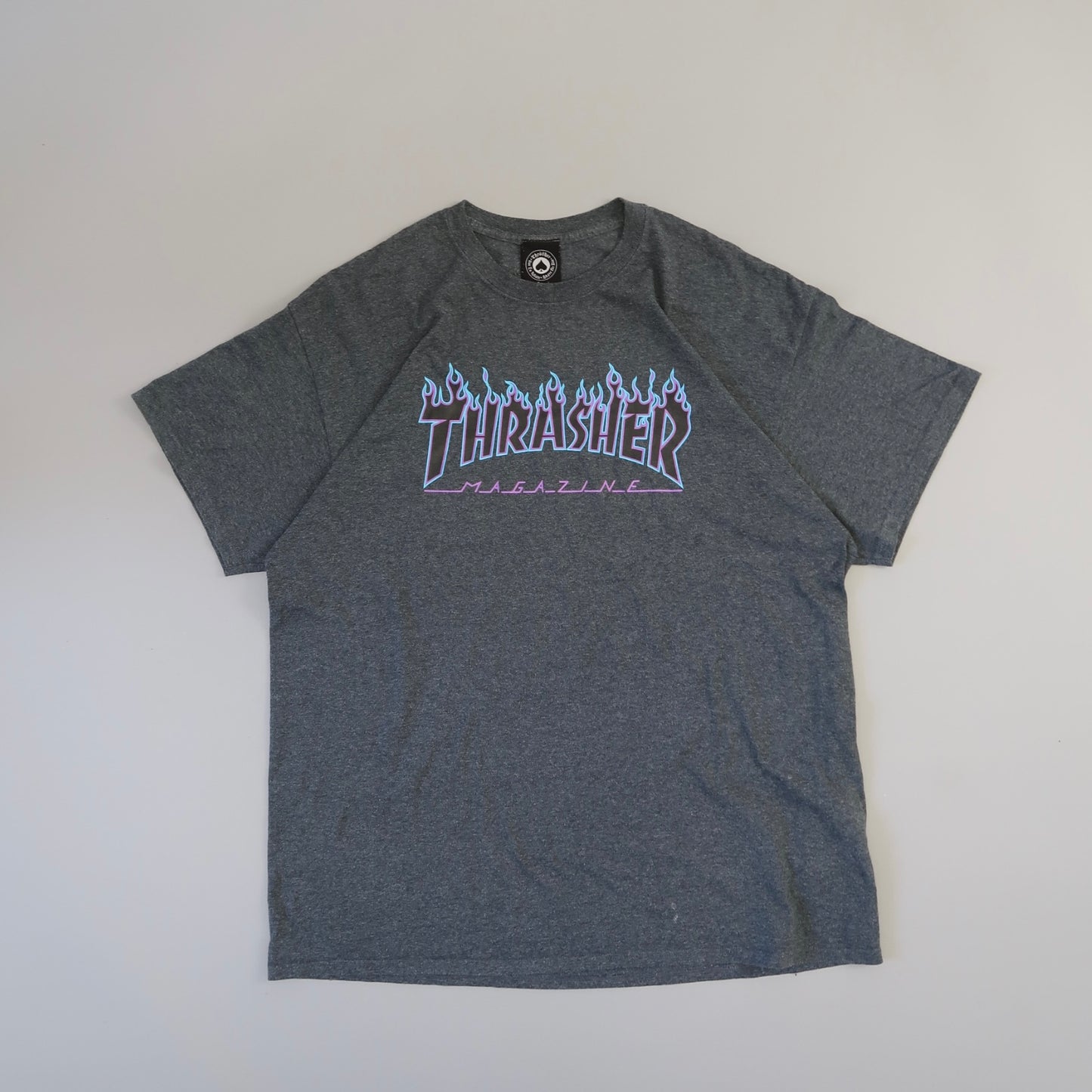 Gildan Thrasher t shirt